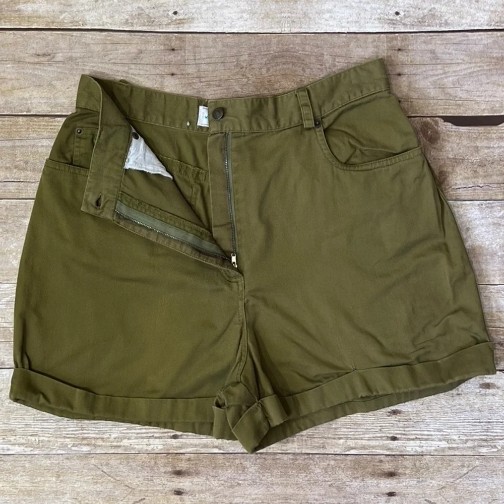 Milano Sport Vintage High Waisted Shorts‎ Olive Green Cuffed Cotton Womens 12
